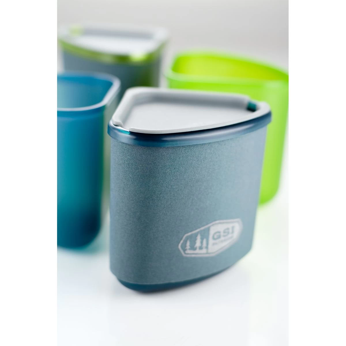 GSI Outdoors Infinity 4 Person Compact Tableset - Multi 8 GSI Outdoors Infinity 4 Person Compact Tableset - Multi - Image 6