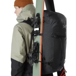 Arc'teryx Rush SK 42 Backpack -Outdoor Camping Shop 27453 rush sk 42 backpack u black ski strap f21 rsz 94413.1655316788