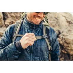 Gregory Stout 35 - Men's 25 Gregory Stout 35 - Men's -Outdoor Camping Shop GMP S20 Stout SternumWhistle rsz 44373.1651883404