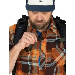 Osprey Farpoint 55 - Men's -Outdoor Camping Shop farpointpack55 f22 detail2 gophergreen rsz 05285.1675815436