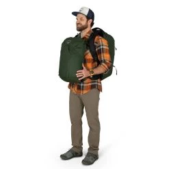Osprey Farpoint 55 - Men's -Outdoor Camping Shop farpointpack55 f22 detail3 gophergreen rsz 12359.1675815436