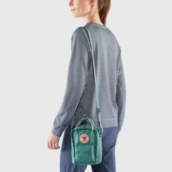 Fjallraven Kanken Sling 27 Fjallraven Kanken Sling -Outdoor Camping Shop kanken sling 23797 664 e model fjr2 rsz 79472.1640890909